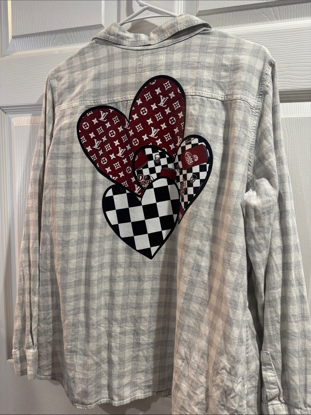 Checked women’s shirts with logo and patches